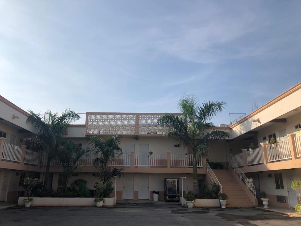 Hotel Nuevo Santander シウダービクトリア エクステリア 写真